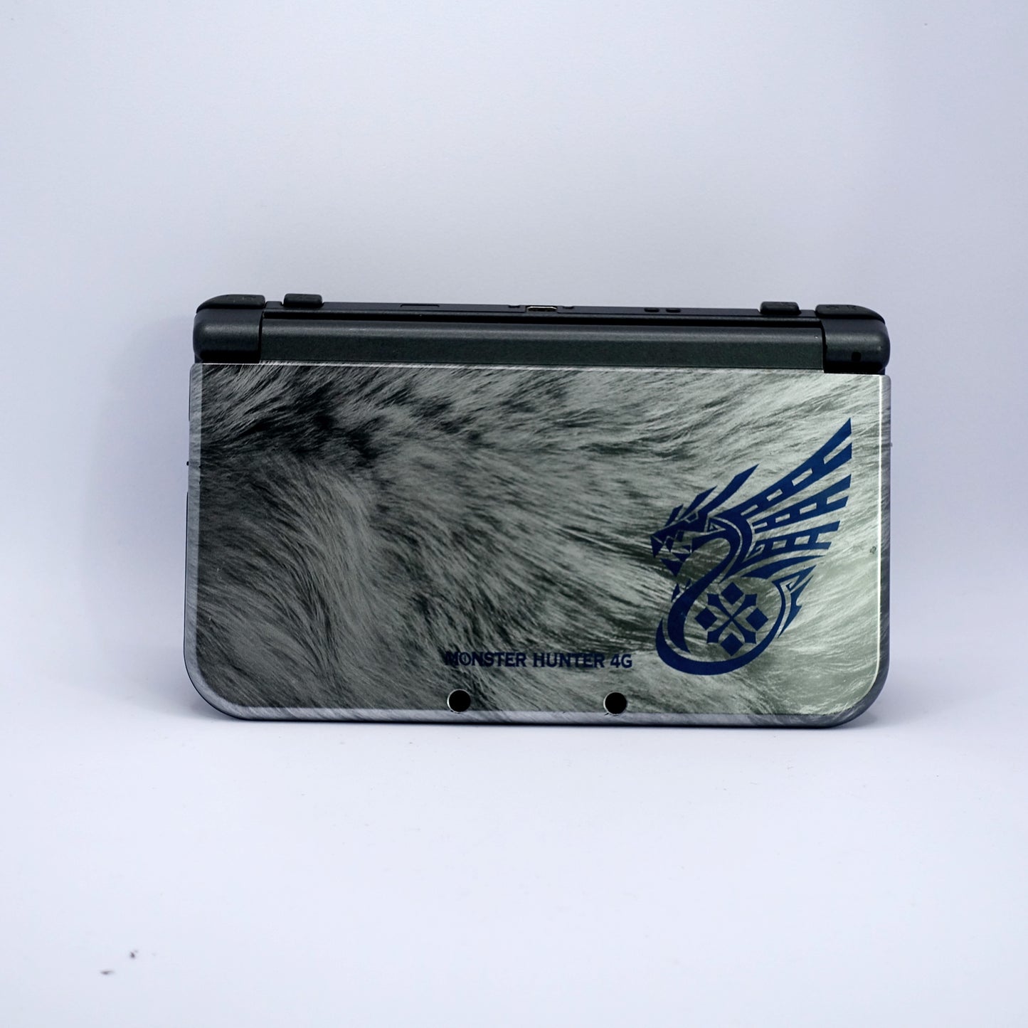New Nintendo 3DS XL (Monster Hunter 4 Special Edition)