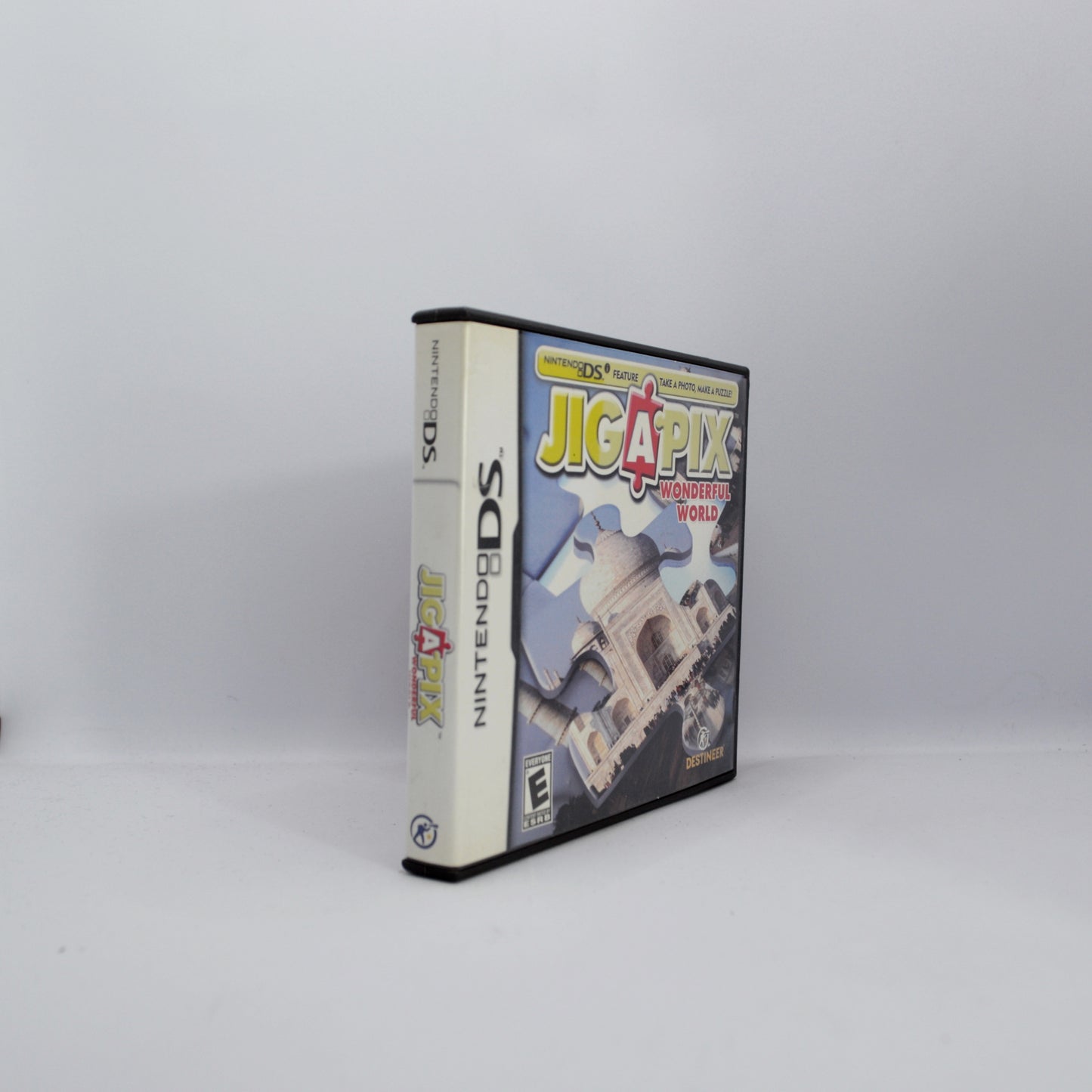 Nintendo DS - JIG A PIX عالم رائع