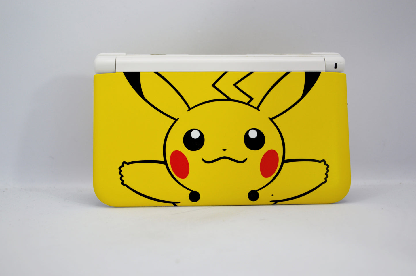 Nintendo 3DS XL (Pickachu Edition)